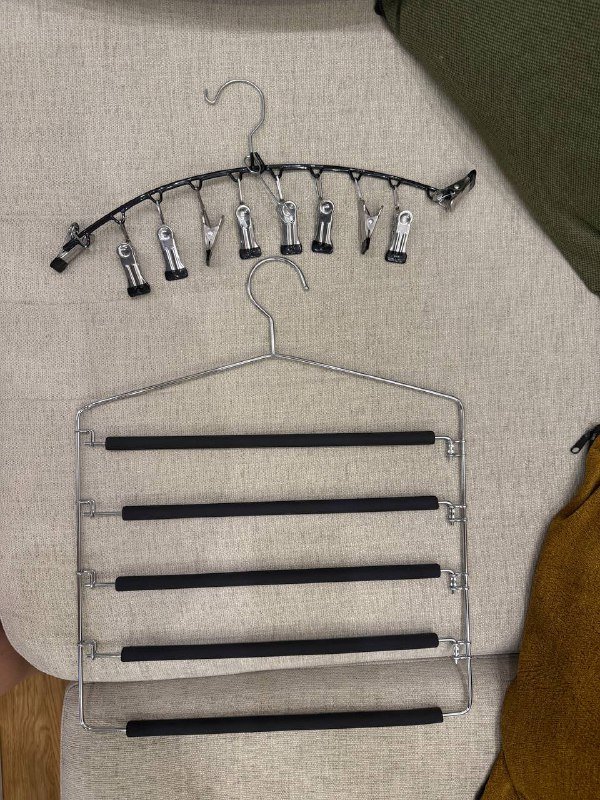 Вешалки металлические, деревянные разного вида