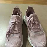 Кроссовки OYSHO, босоножки Zara 4