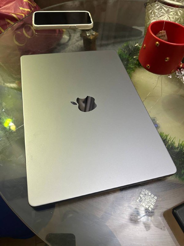 MacBook Pro M3 8/512 Гб 4