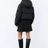 Чёрный пуховик Zara 1