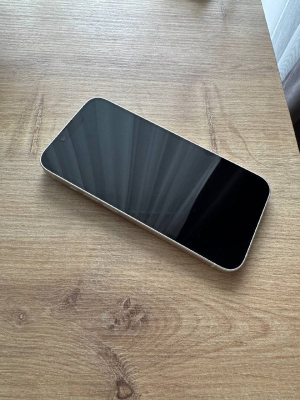 айфон 14 белый 128 ГБ 4