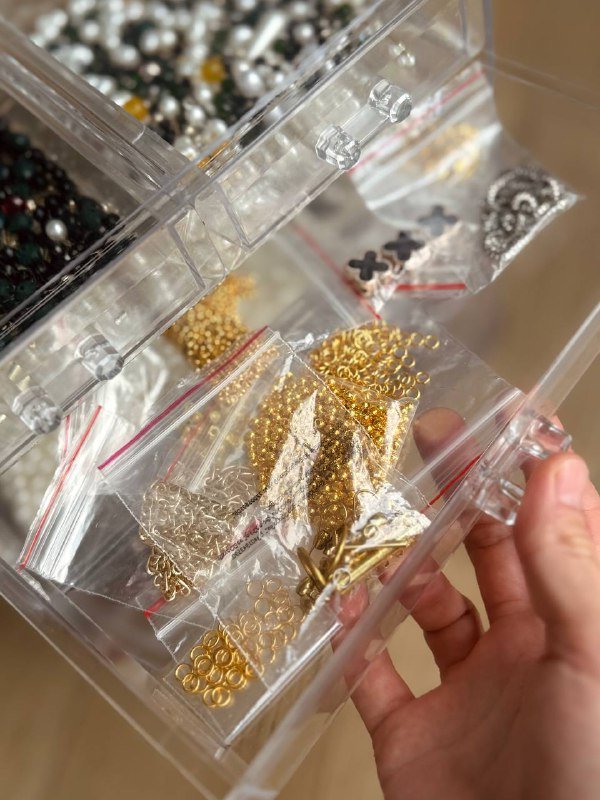 Мини-комодик для мелочей с бусинами и фурнитурой 4