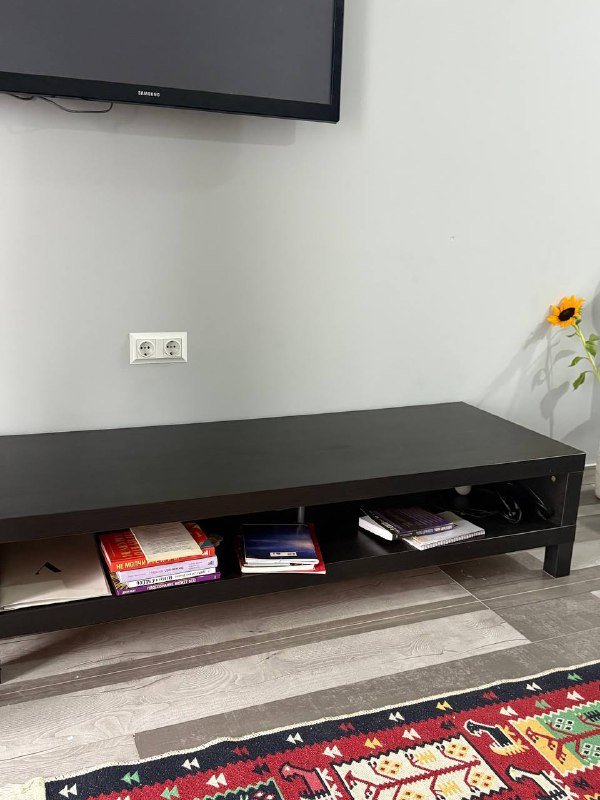 Колонка будильник, наушники, сумка Calvin Klein, кроссовки, босоножки, тумба комод, костюмы для фитнеса 3