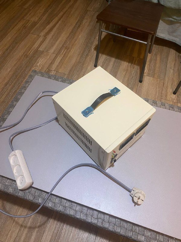 Регулятор напряжения переменного тока Andeli SVC-2000VA 3