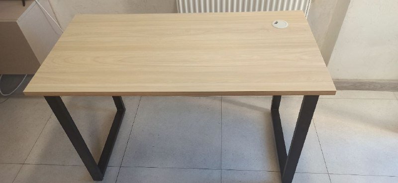 Стол и кресло из модуса б/у