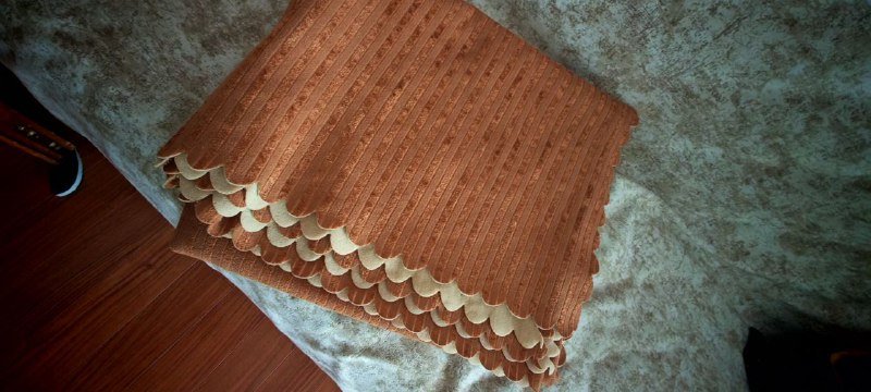 Теплое одеяло, платье, небулайзер, лежанка для кошек, мобильник, пианино игрушка, столовые приборы 2