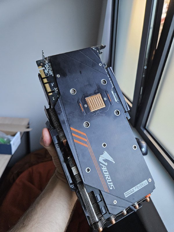 Видеокарта GTX 1080ti Gigabyte Aorus 11g 2