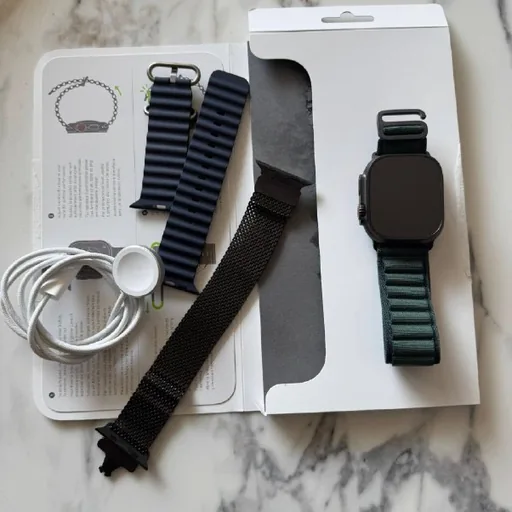 Apple Watch Ultra 2, черный титан, 3 ремня
