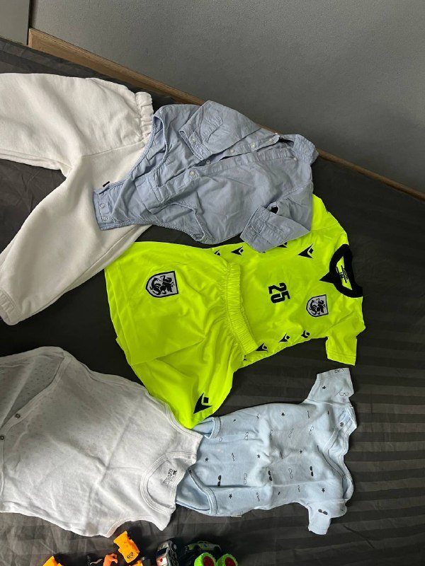 Детские вещи до 1.5 года, носочки, футболка, кеды