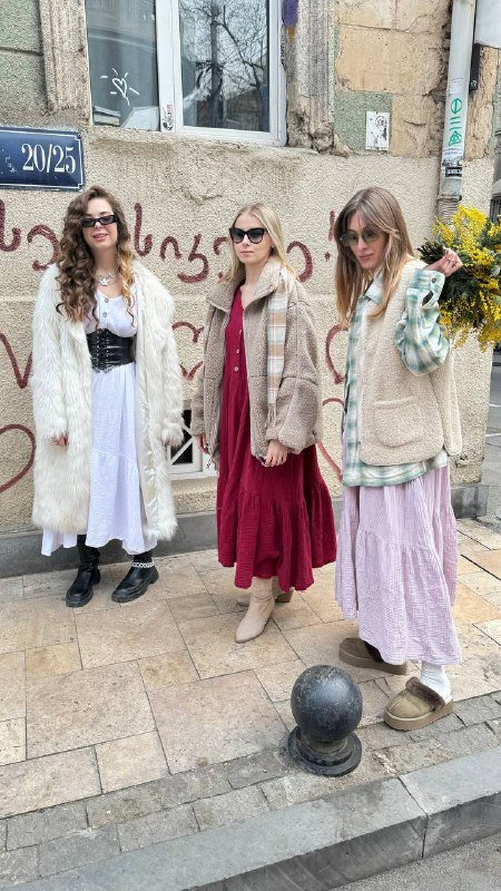 Костюмы и платья из муслина женские