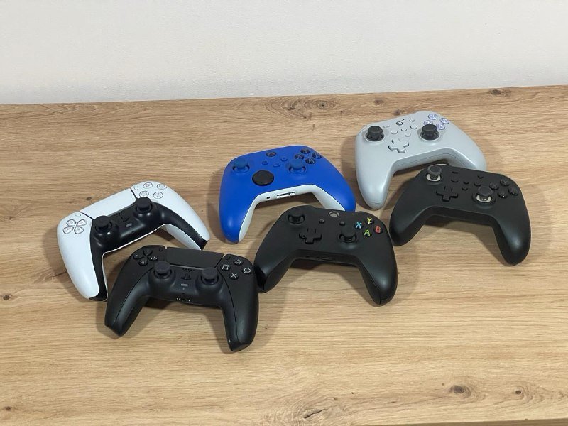 Контроллеры DualSense, Xbox Wireless, GuliKit для консолей