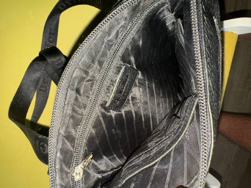 Мужская сумка через плечо из натуральной кожи Dr.Koffer 4