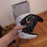 PlayStation 5 slim с дисководом и двумя геймпадами 2