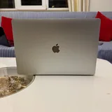 MacBook Pro 15 2018 3