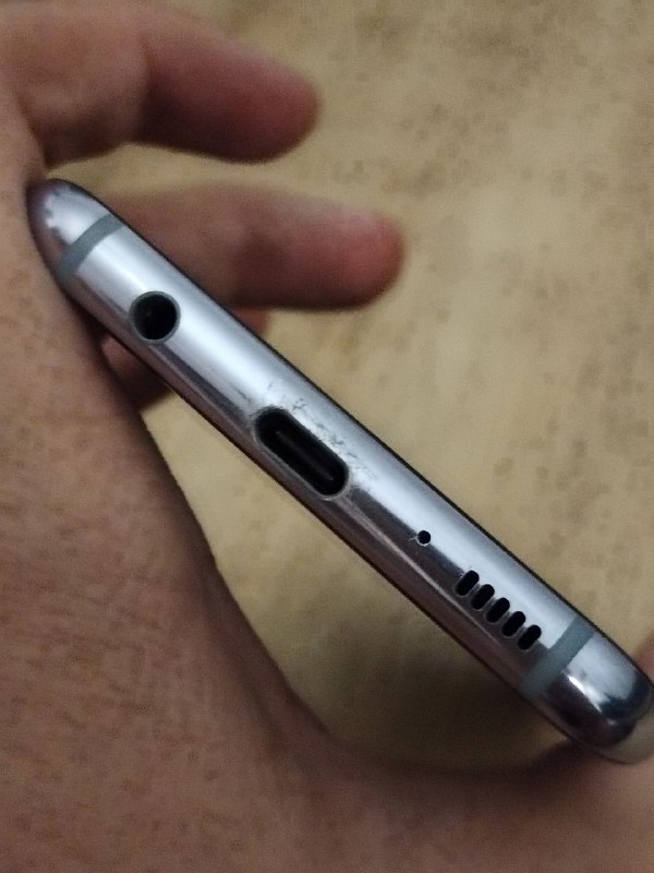 Телефон Samsung S8+ 64 ГБ 3