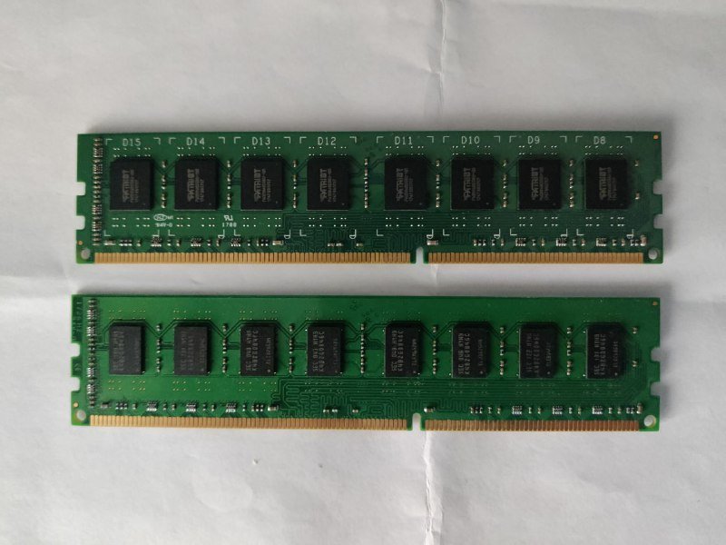Память DDR3 Patriot 2 планки по 4GB