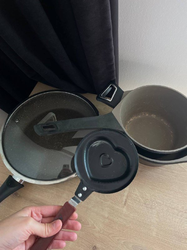 Набор кастрюли, сковорода, крышка для сковороды 6