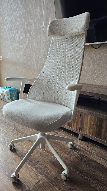 Офисное кресло IKEA JÄRVFJÄLLET 1