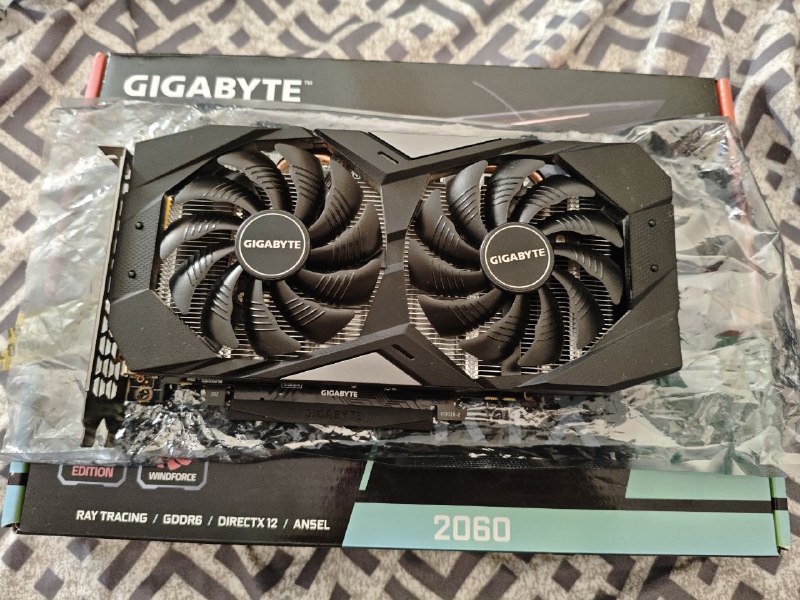 Gigabyte RTX 2060 6 gb, CMP 30 HX 6 gb GTX 1660
