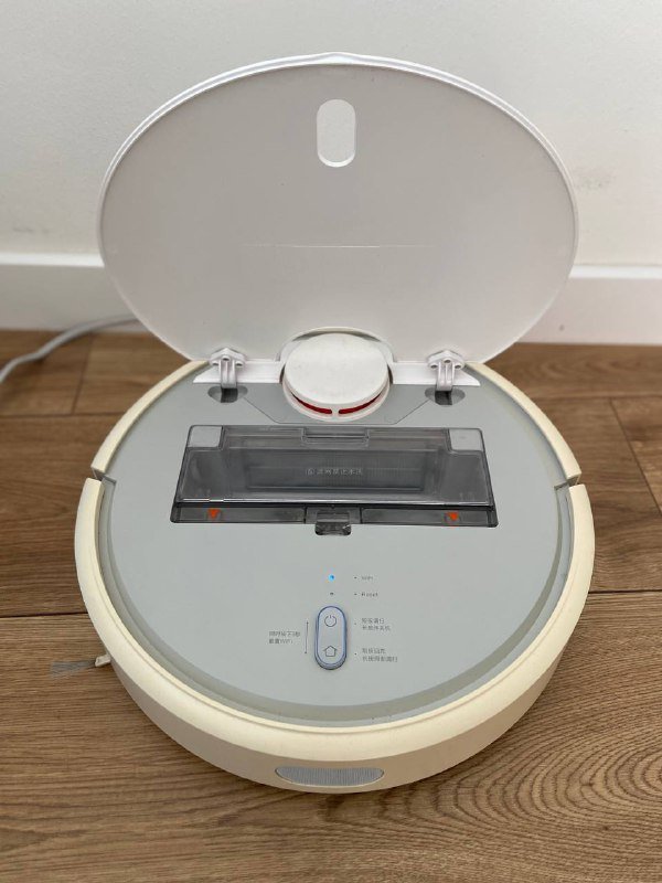 Робот-пылесос Xiaomi Mi Robot Vacuum Cleaner, Колонка JBL PartyBox 110 Black, Фотоаппарат Polaroid Go Gen 2 red 2