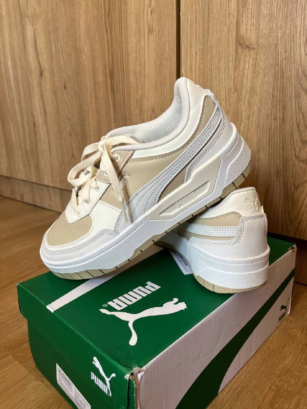Женские кроссовки Puma 3