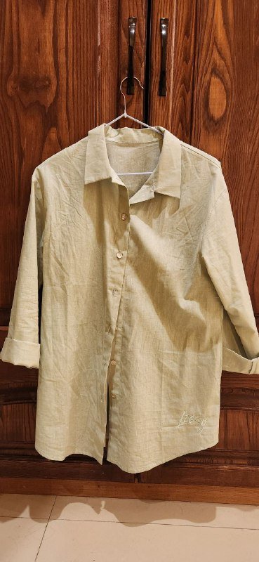 Пиджак Zara, маленькое чёрное платье, платье в пайетках, сумка Bolsero, рубашка светло-зелёная 5