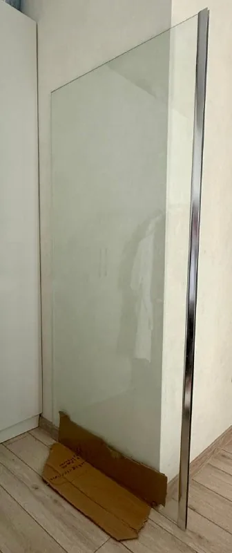 Закаленное стекло для душевой 1