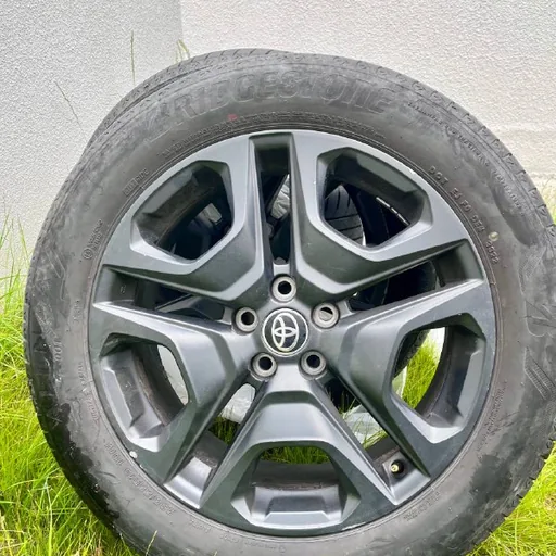 Комплект колес Toyota 19, шины Bridgestone