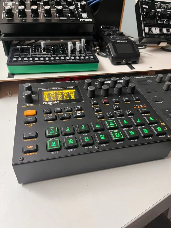 Elektron Digitakt семплер, драм-машина, секвенсор 1