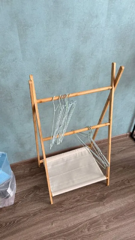 Складная вешалка для одежды, столик 1