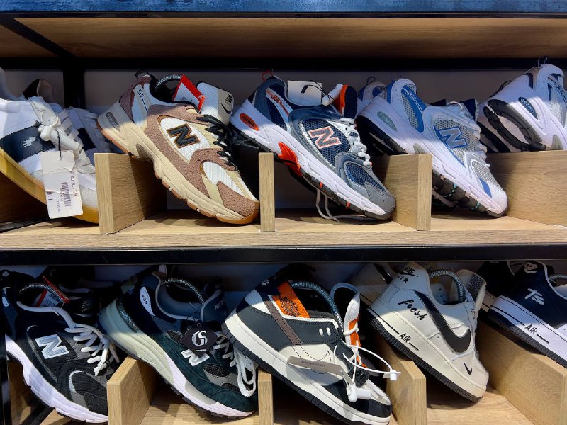 Кроссовки Nike, Adidas, New Balance 3