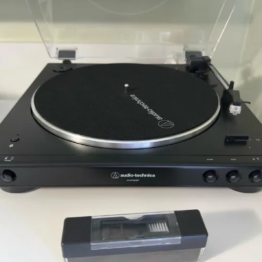 Проигрыватель виниловых пластинок Audio-Technica AT-LP60XBT-BK