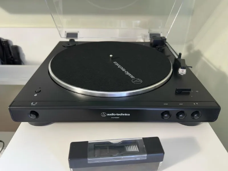 Проигрыватель виниловых пластинок Audio-Technica AT-LP60XBT-BK 1