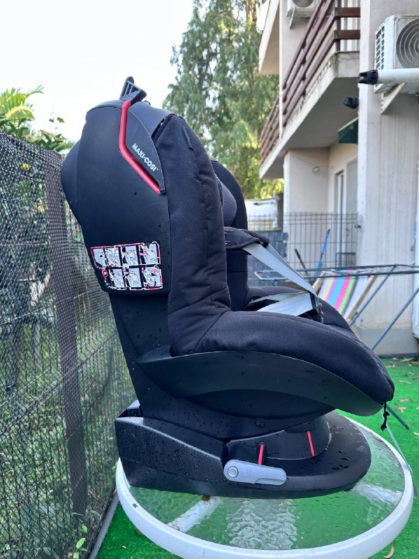 Детское автокресло Maxi Cosi Tobi (9-18кг) 2