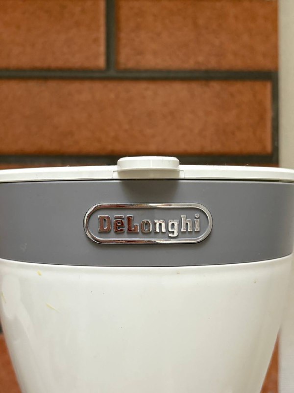 Капельная кофемашина Delonghi