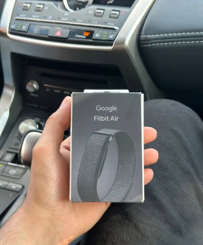 Google Fitbit Air Black Edition 1