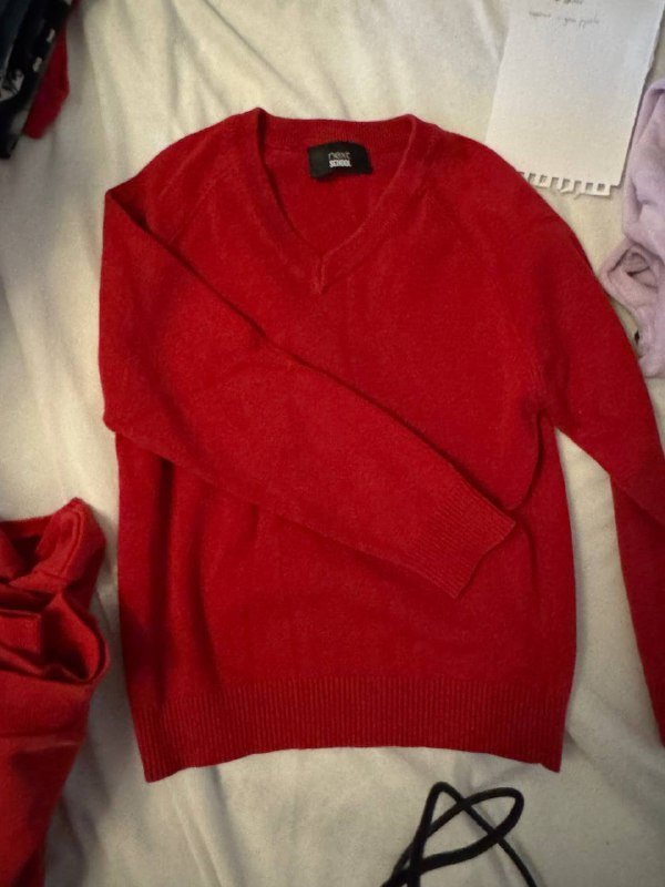 Набор футболок и свитер на 8-9 лет 2