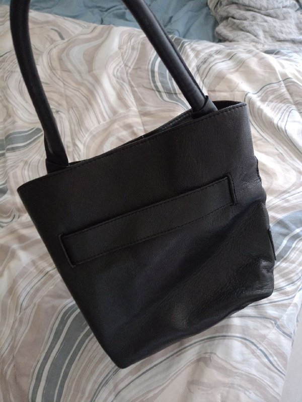 Две женские сумки 6