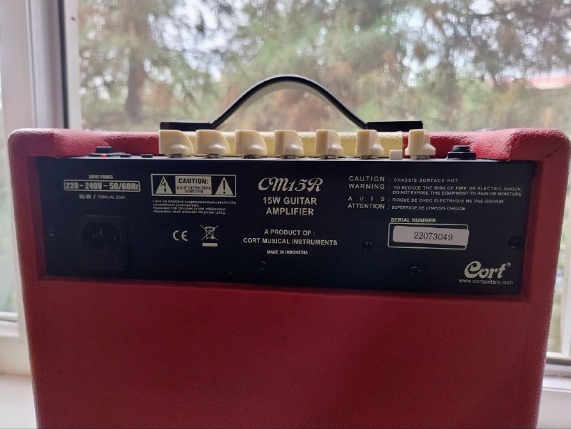 Гитарный Комбоусилитель Cort CM15R 3