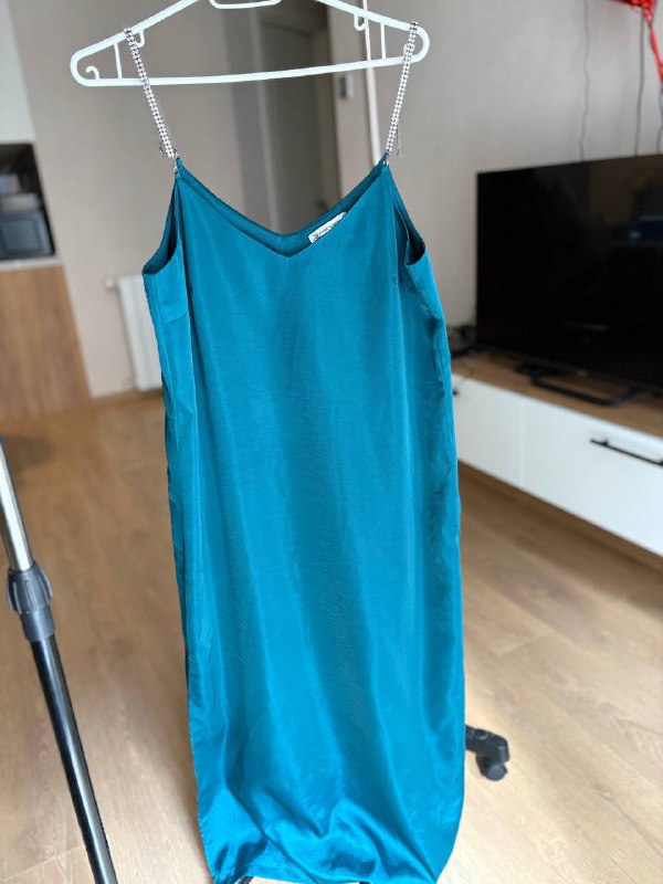 Платье лео, джинсовое платье, трёхцветное, атласное платье, платье H&M 4