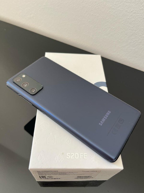 Samsung Galaxy S20FE, 6/128 ГБ 2