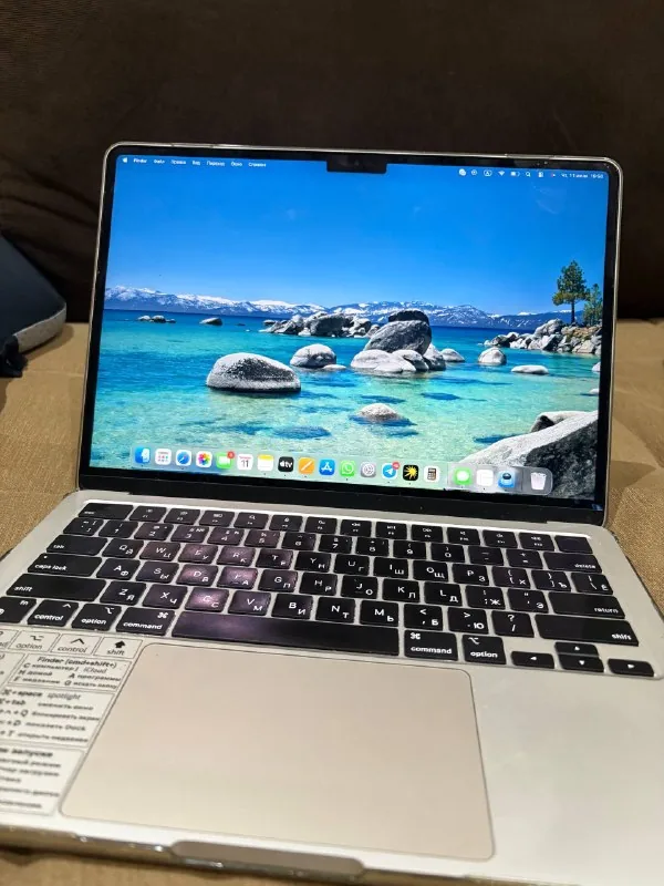 MacBook Air M2 13.6, 16 ГБ, 256 ГБ 1