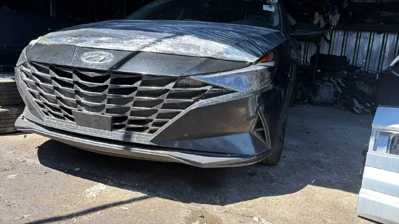 Hyundai Elantra 2023 гибрид