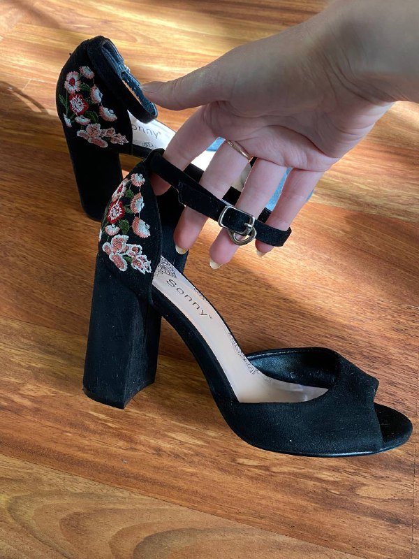 Черные босоножки, босоножки с цветочком, бежевые слипоны 36 размер 5