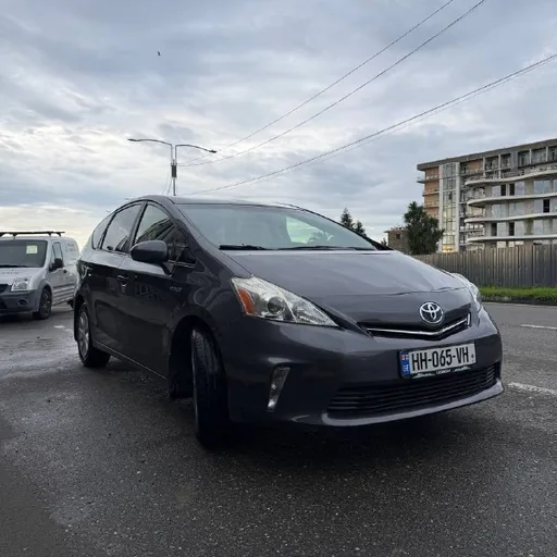 Toyota Prius V, 2012, 1.8 Hybrid