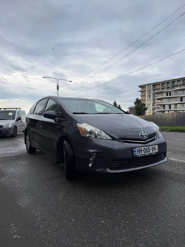 Toyota Prius V, 2012, 1.8 Hybrid 1