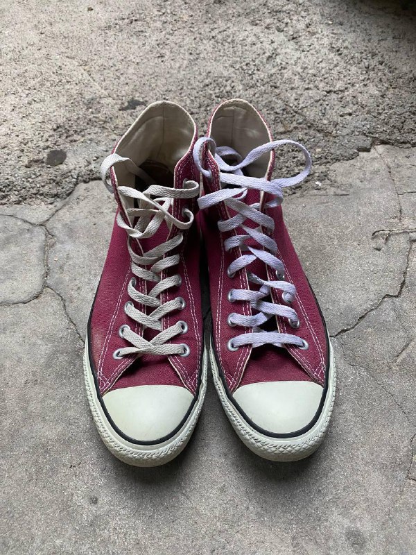 Кеды Converse, кроссовки Keen, вибро-пистолет массажер 2