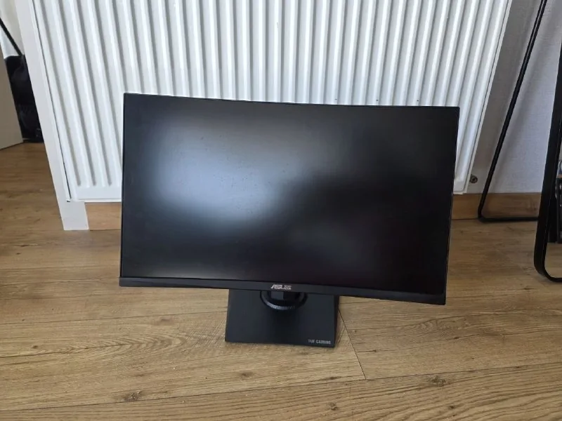 Монитор ASUS TUF Gaming VG24VQE 1
