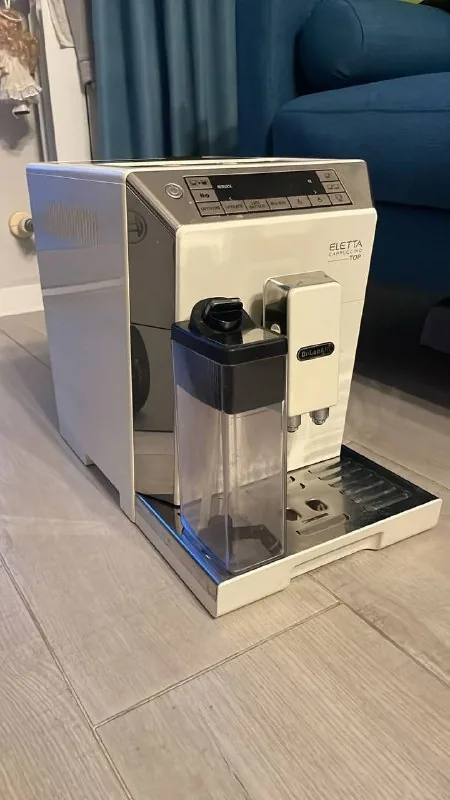 Кофемашина DeLonghi