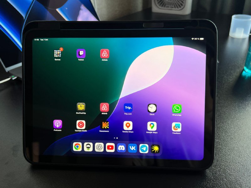 Apple iPad 2025 11th Generation 11 inch 256GB Blue 2